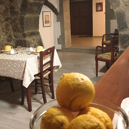 The Templars Guesthouse Santu Lussurgiu Eksteriør billede