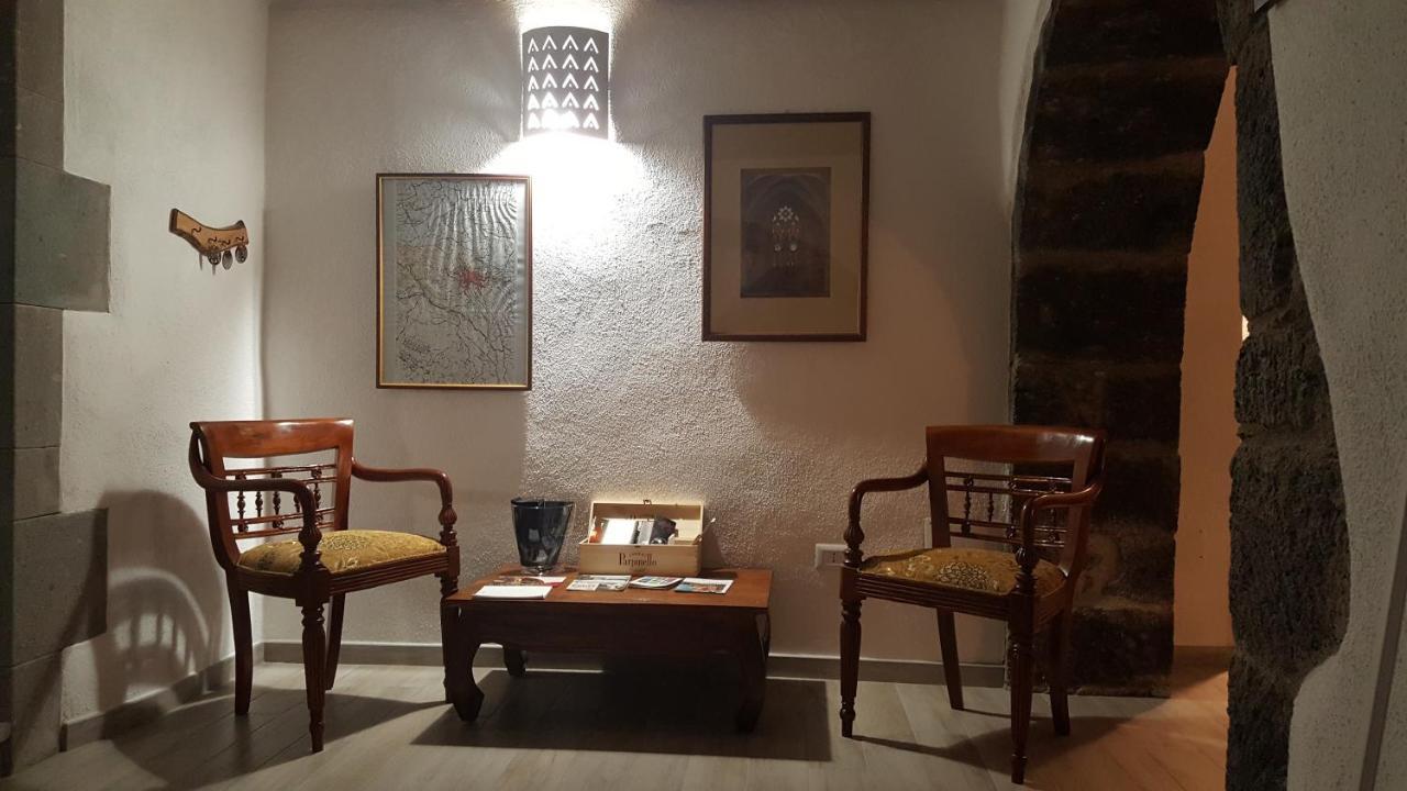 The Templars Guesthouse Santu Lussurgiu Eksteriør billede