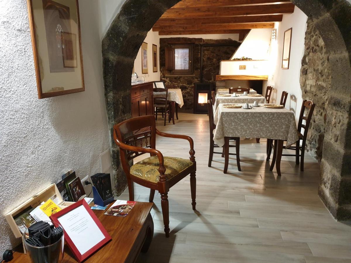 The Templars Guesthouse Santu Lussurgiu Eksteriør billede