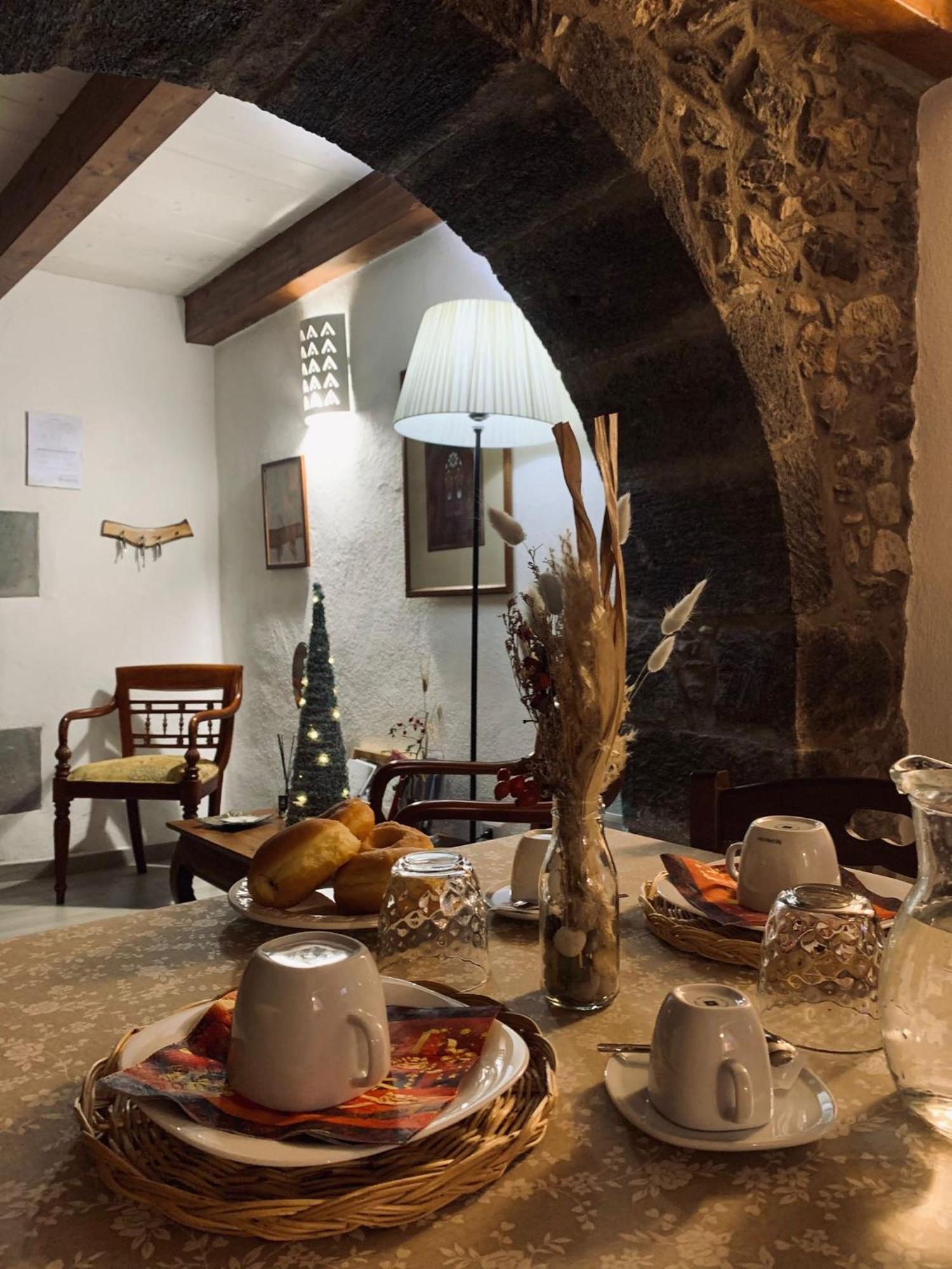 The Templars Guesthouse Santu Lussurgiu Eksteriør billede